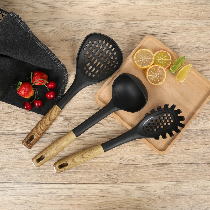 Nylon Kitchen Accessories Set with Teensla Silicone Tool